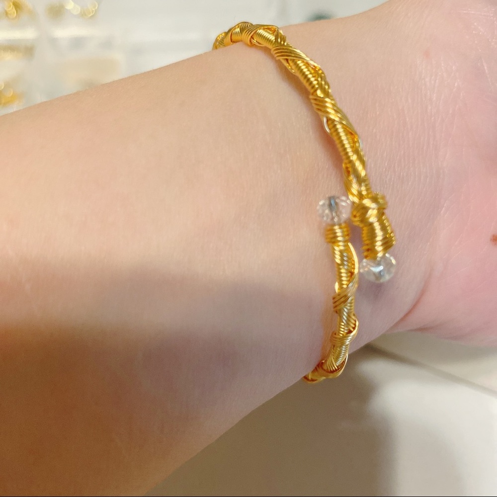 Shell bracelet - Picture 3 of 3